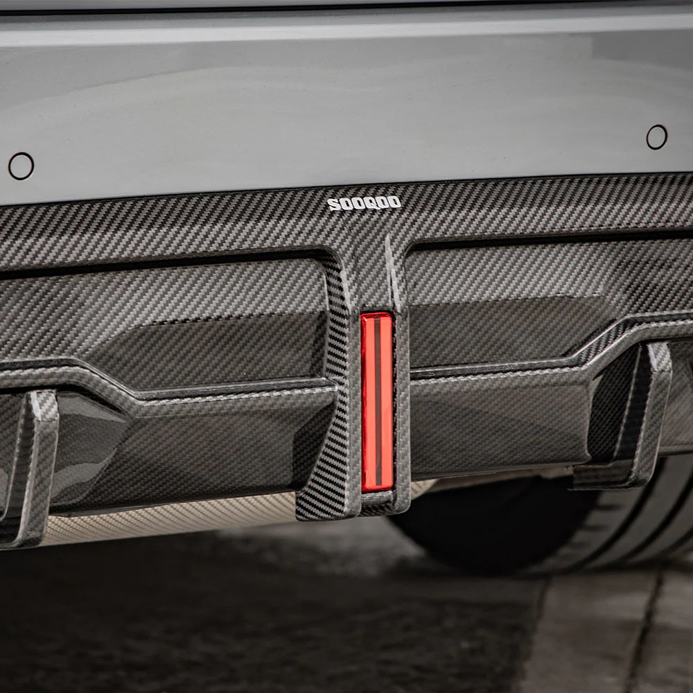 SOOQOO BMW G42 Carbon Fiber Center Diffuser