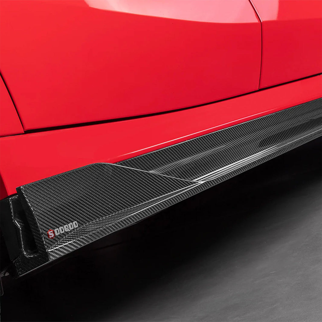 SooQoo BMW F96 X6M & G06 X6 LCI Side Skirts In Gloss Carbon Fibre
