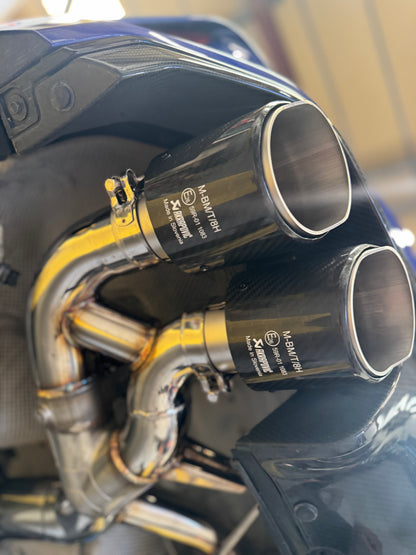 Akrapovic Style BMW F90 F91 F92 F93 M5 M8 Carbon and stainless Tips