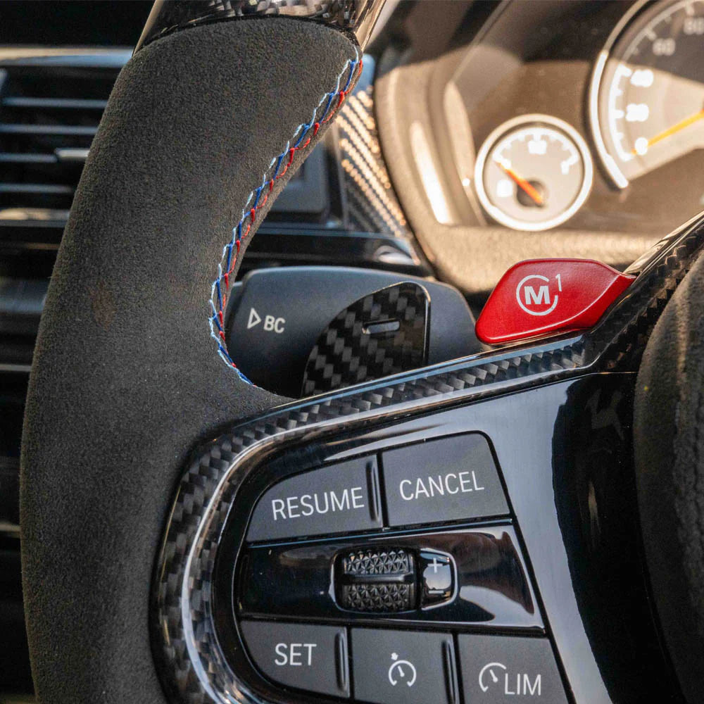 BMW GXX LCI CARBON FIBRE / ALCANTARA FLAT BOTTOM CUSTOM STEERING WHEEL