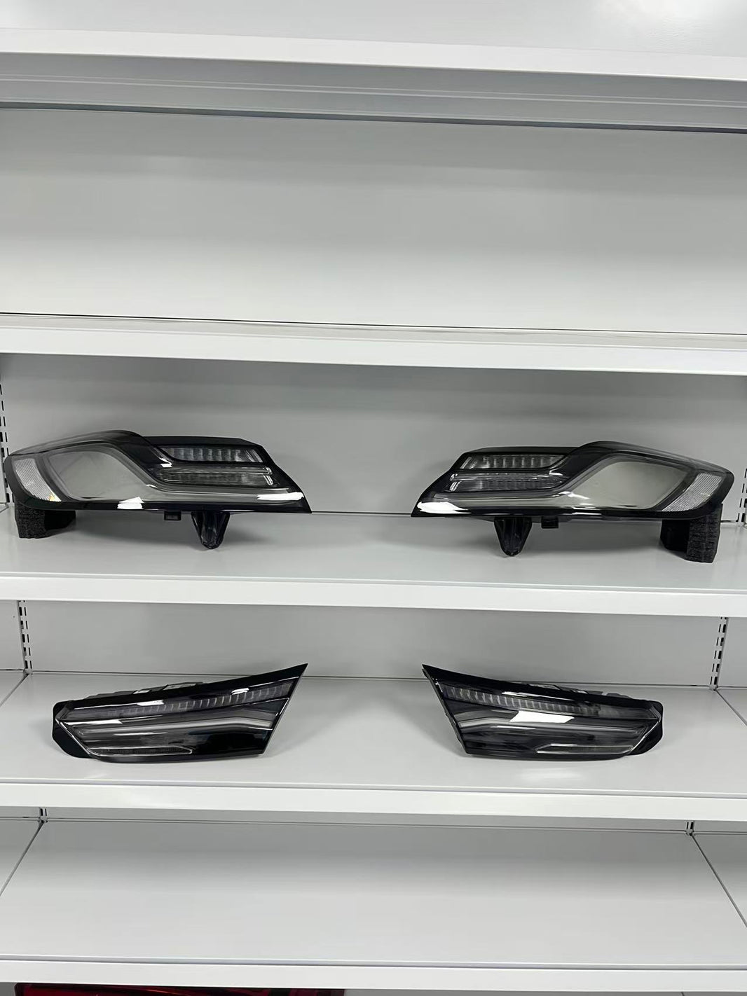 BMW 8 Series and M8 for G14 G15 G16 F91 F92 F93 M850i 840i 840d. Clear tail lights