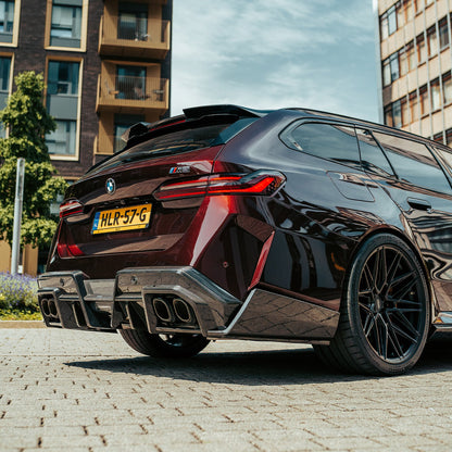 MHC LDN x SooQoo BMW G90 & G99 M5 Carbon Fibre Lower Body Kit
