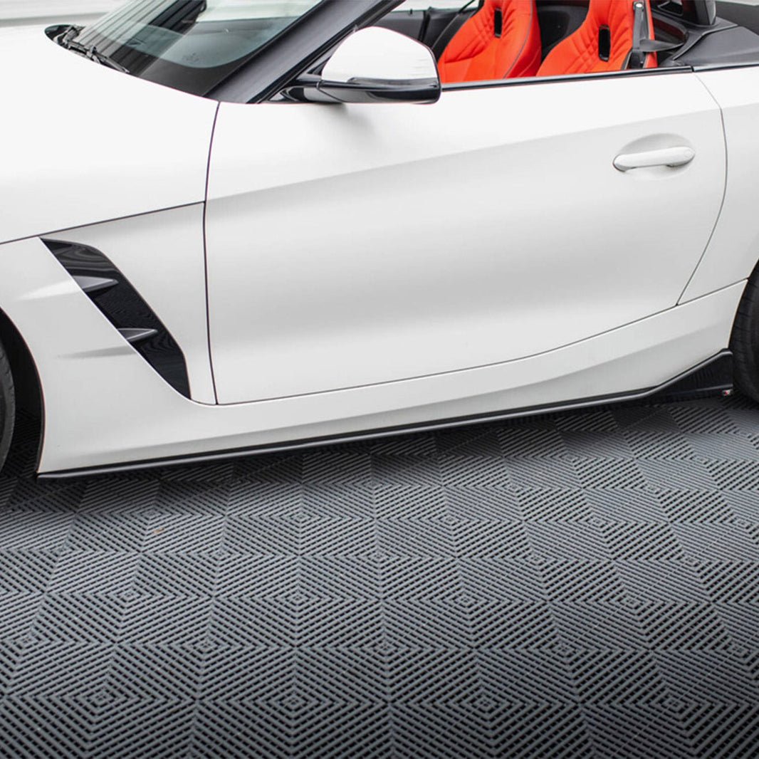 Maxton Design BMW Z4 LCI Side Skirts In Gloss Black (G29 inc M40i)