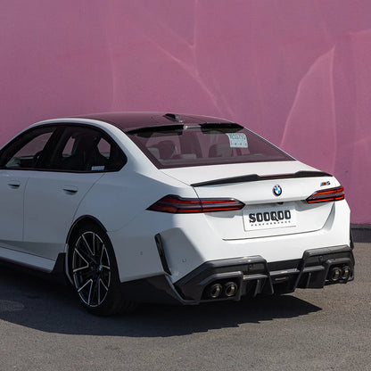 SOOQOO BMW M5 G90 Prepreg Carbon Fiber Trunk Spoiler