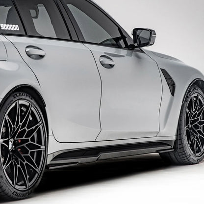 SOOQOO M4 G82 G83 Carbon Fiber Side Skirt