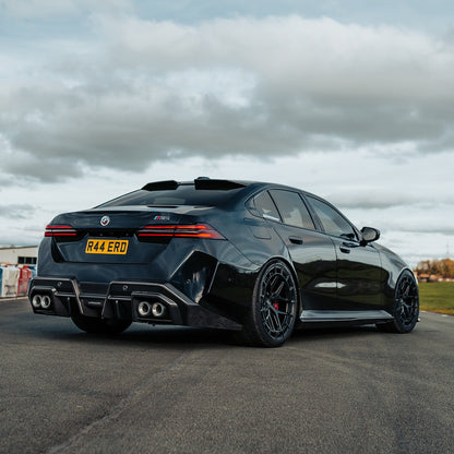 SooQoo BMW G90 & G99 M5 SQ-A Side Skirts In Gloss Carbon Fibre