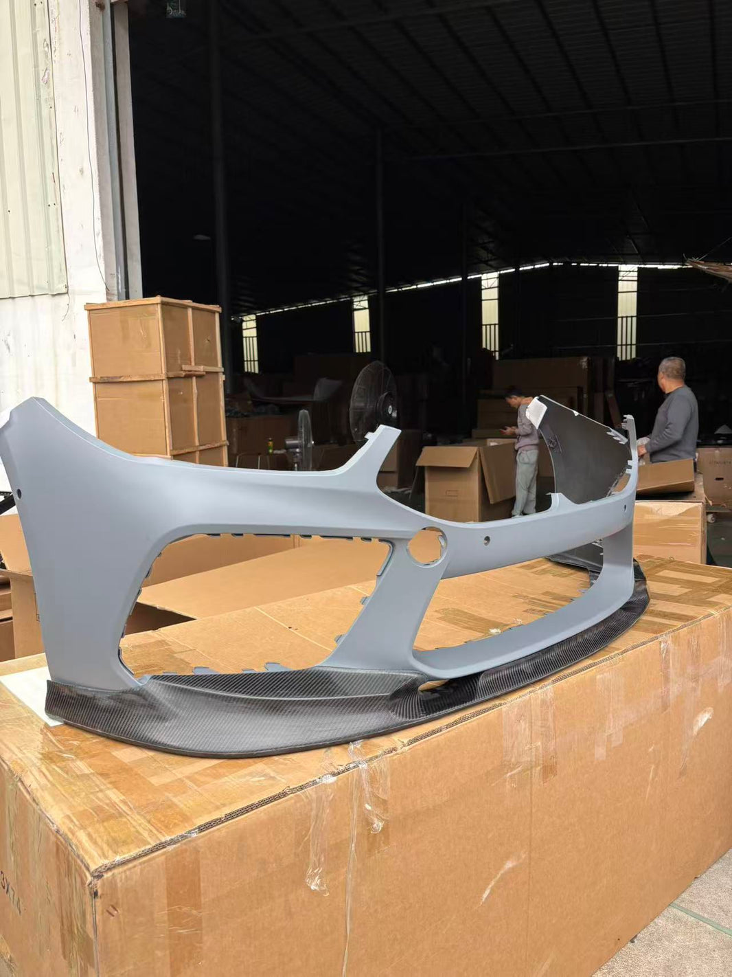 3D-DESIGN STYLE CARBON FIBRE FRONT SPLITTER FOR BMW M8 (2019+, F91 F92 F93)