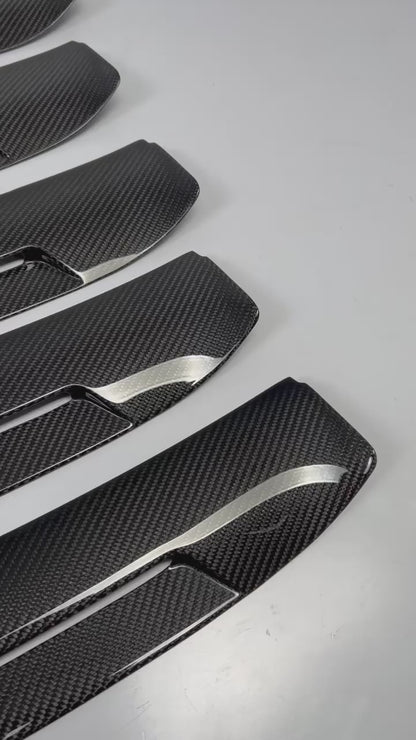 BMW Front Bumper in-lay Manhart Style M8 F91 F92 F93 Dry Carbon fibre