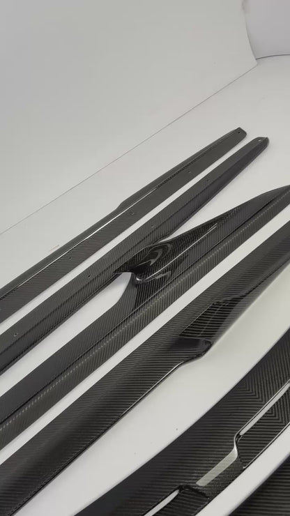 BMW Front Bumper in-lay Manhart Style M8 F91 F92 F93 Dry Carbon fibre